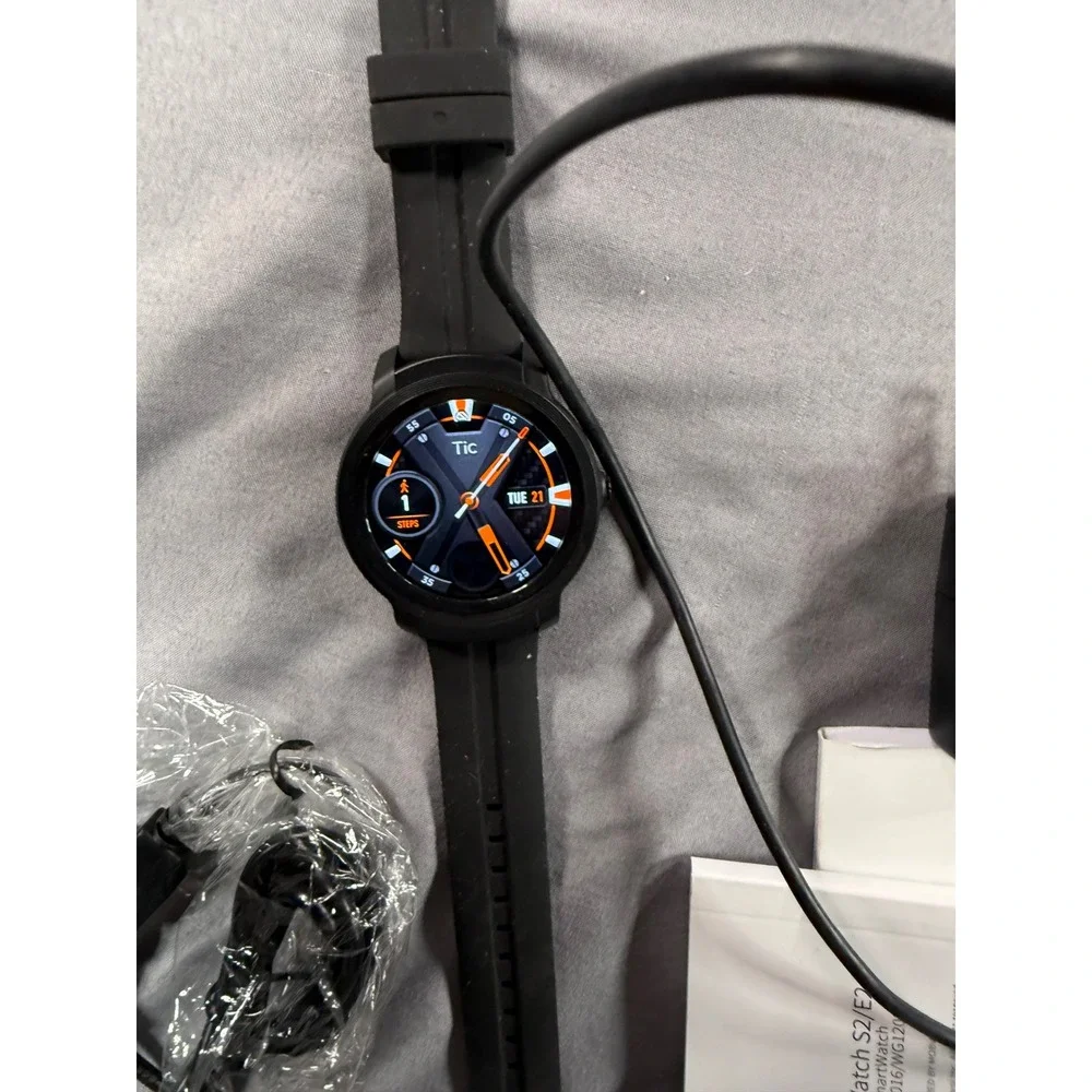 Mobvoi TicWatch E2 Smartwatch Wear OS Google Black Fitness Tracker WG12026